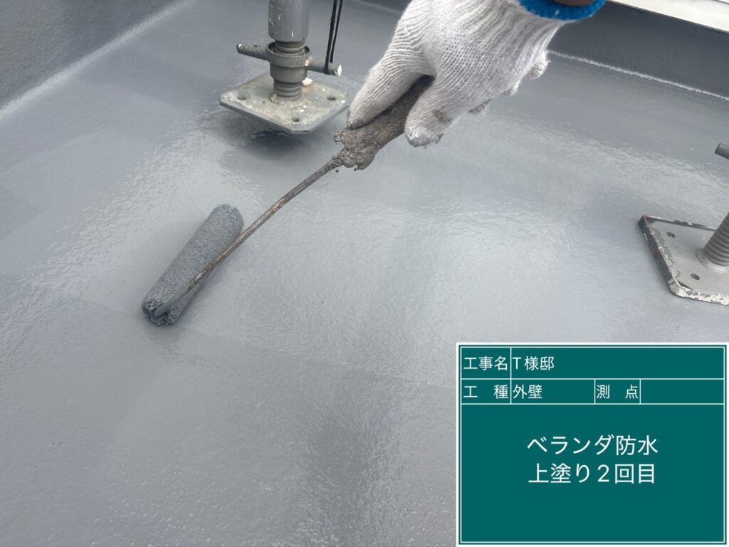 ウレアックスHG専用トップコート仕上げ2回目です。